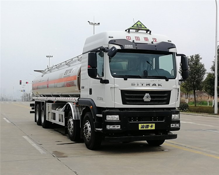 25.6方重汽汕德卡前四后八鋁合金運油車