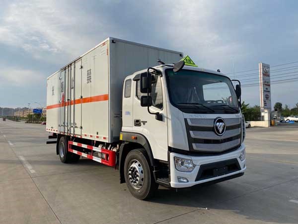 CSC5180XRYB6型易燃液體廂式運輸車