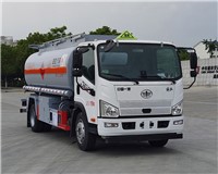 銷(xiāo)往四川成都解放9.9方加油車(chē)下線發(fā)車(chē)